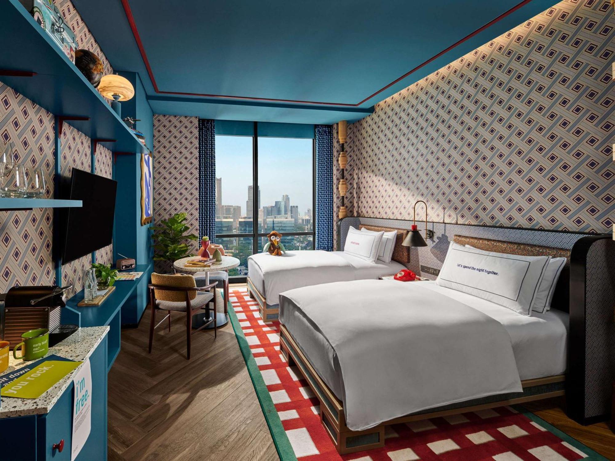 25hours The Oddbird Hotel 5*